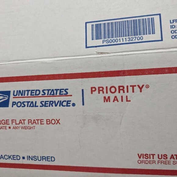 Large Mystery box - various sizes inside - Picture 6 of 7